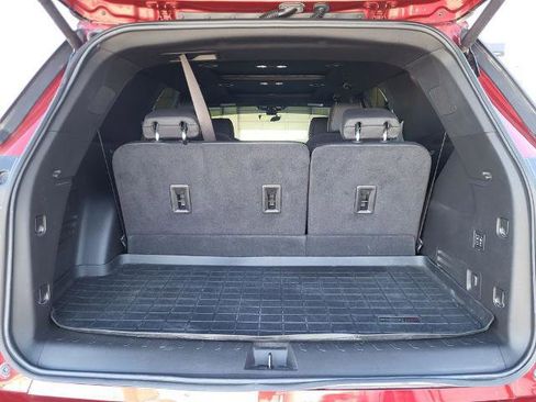 Used 2023 Chevrolet Traverse High Country image 32
