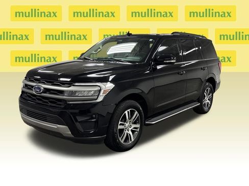 Used 2023 Ford Expedition XLT image 8