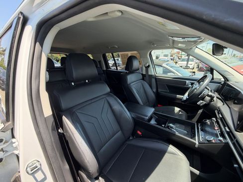 Used 2025 Hyundai Santa Fe SEL AWD/4WD image 39