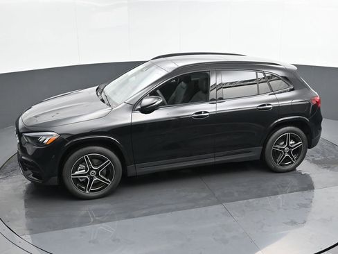 New 2025 Mercedes-Benz GLA 250 4MATIC image 37