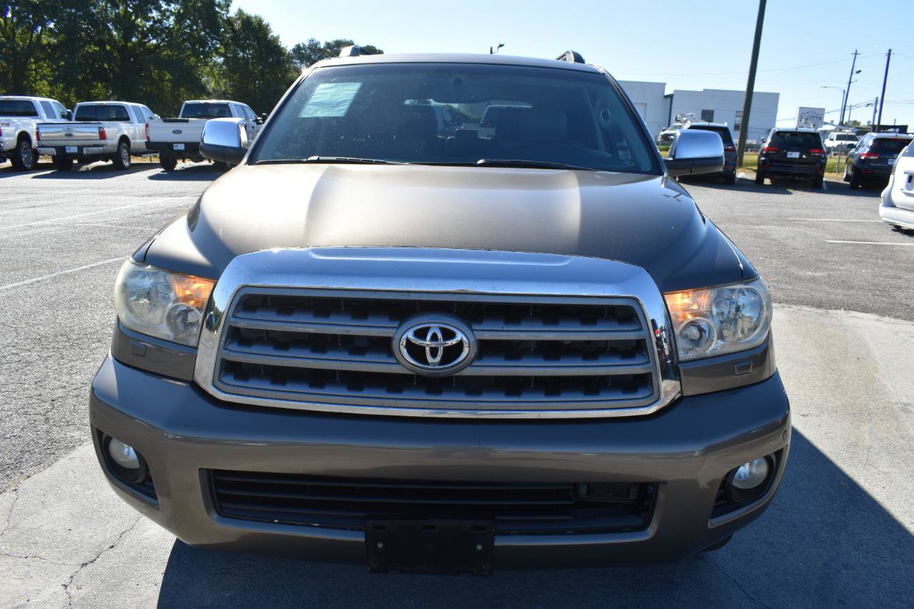 Used 2014 Toyota Sequoia Platinum RWD image 3