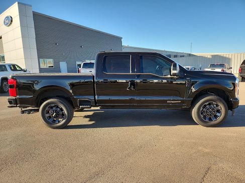 Used 2023 Ford F350 Lariat w/ Lariat Ultimate Package image 5