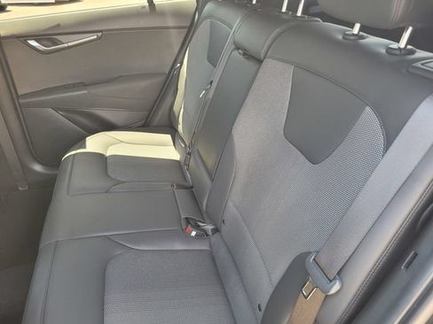 Used 2023 Kia Niro EX FWD image 13