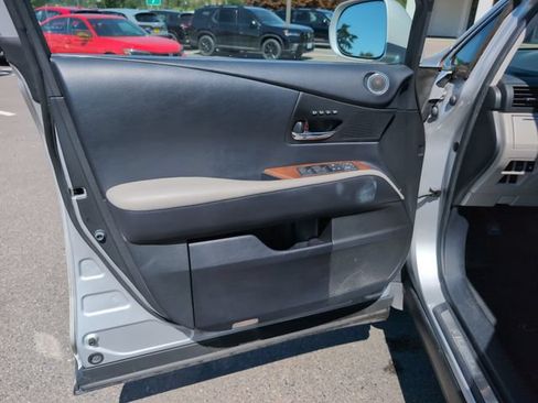 Used 2010 Lexus RX 450h AWD image 17