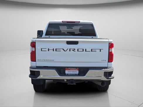 Used 2023 Chevrolet Silverado 2500 LTZ AWD/4WD image 28