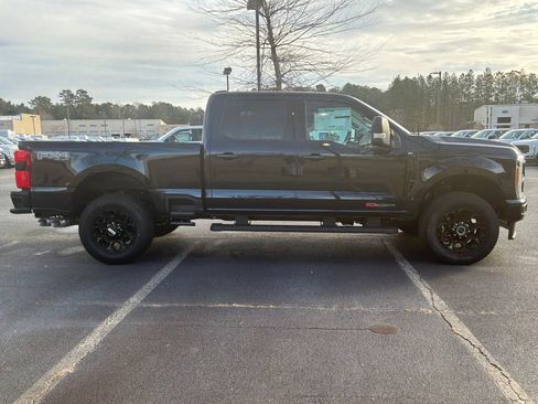 New 2025 Ford F350 XLT w/ Black Appearance Package image 4