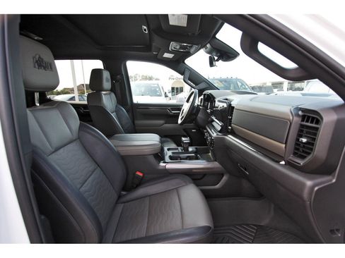 Used 2023 Chevrolet Silverado 1500 ZR2 w/ ZR2 Bison Edition image 25