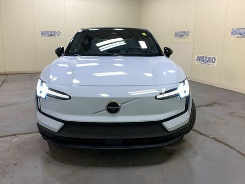 Used 2025 Volvo EX30 Ultra w/ Climate Package AWD/4WD image 8