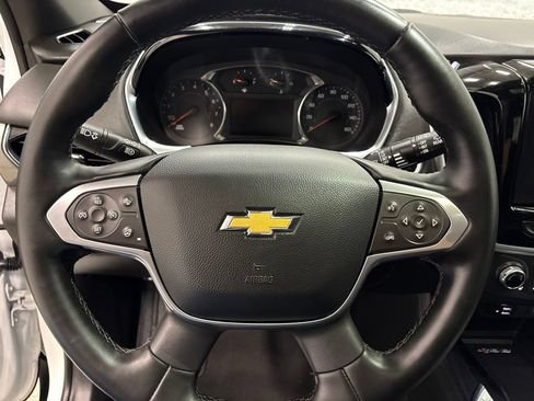 Used 2023 Chevrolet Traverse LT w/ LT Premium Package AWD/4WD image 23