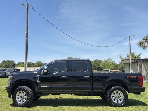Used 2022 Ford F350 Platinum AWD/4WD image 4