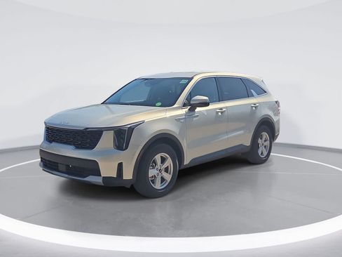 New 2026 Kia Sorento LX FWD image 4