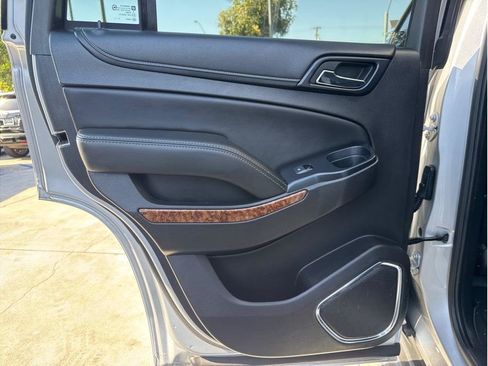 Used 2018 Chevrolet Tahoe Premier AWD/4WD image 25