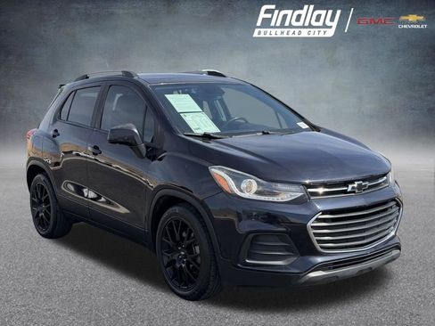 Used 2021 Chevrolet Trax LT w/ Sport Edition FWD image 1