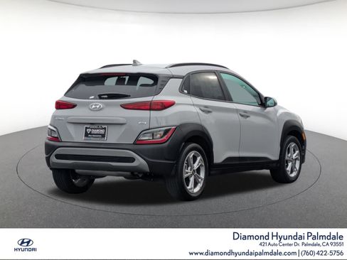 Used 2022 Hyundai Kona SEL w/ Convenience Package image 6