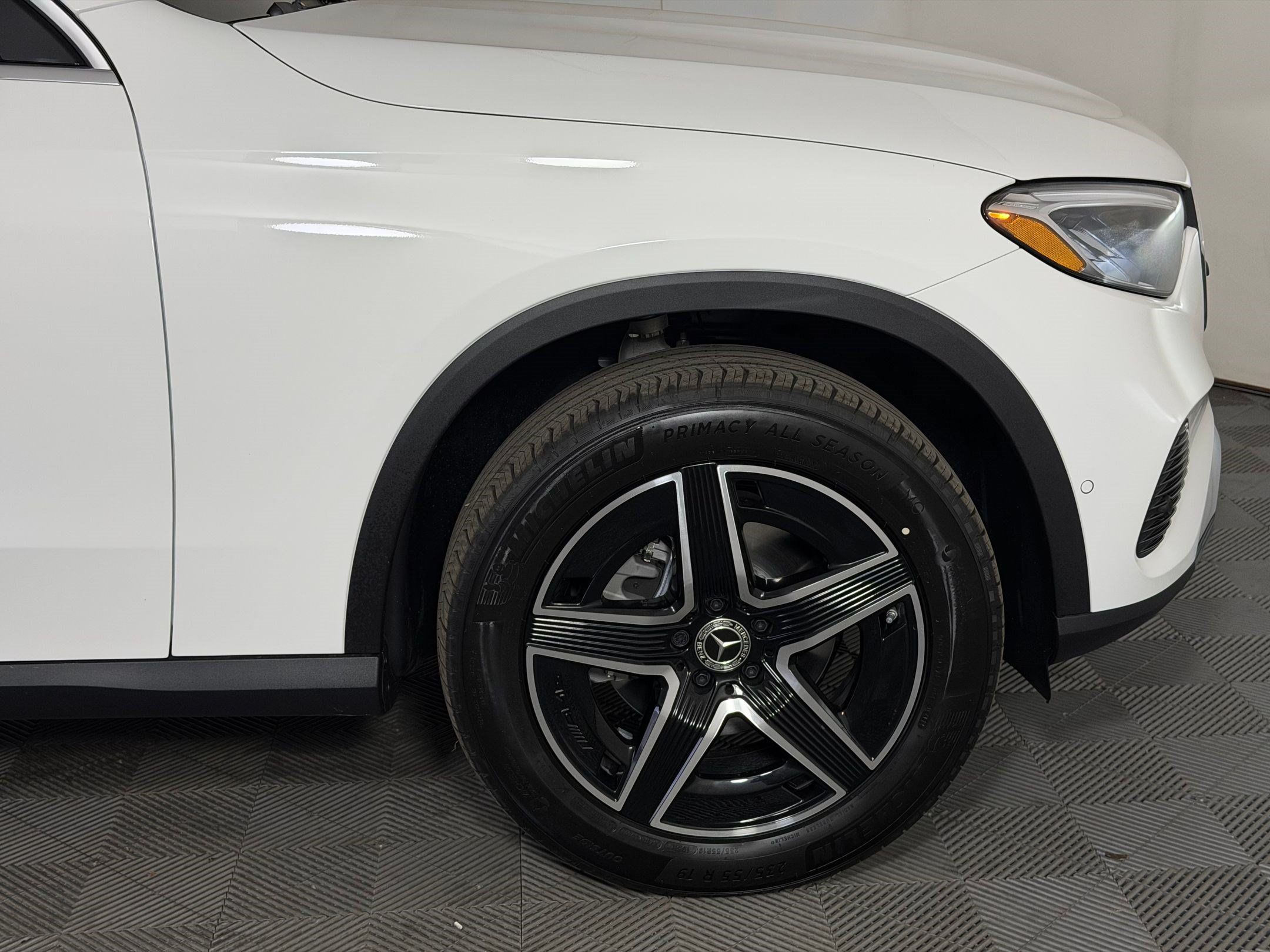 Used 2026 Mercedes-Benz GLC 300 4MATIC image 11