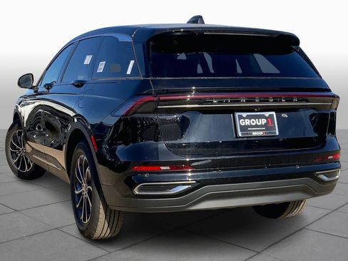 New 2026 Lincoln Nautilus Premier image 12