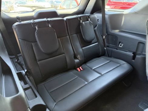 Used 2025 Ford Explorer ST AWD/4WD image 19
