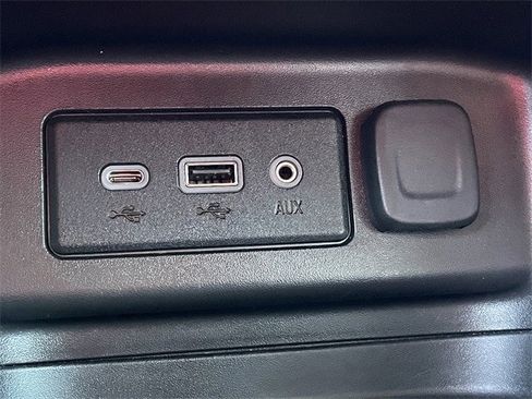 Used 2024 Chevrolet Equinox LT image 20