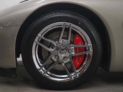 Used 1999 Chevrolet Corvette Convertible w/ Memory Pkg image 20