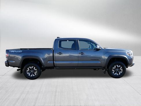 Used 2020 Toyota Tacoma TRD Off-Road w/ Technology Package image 8
