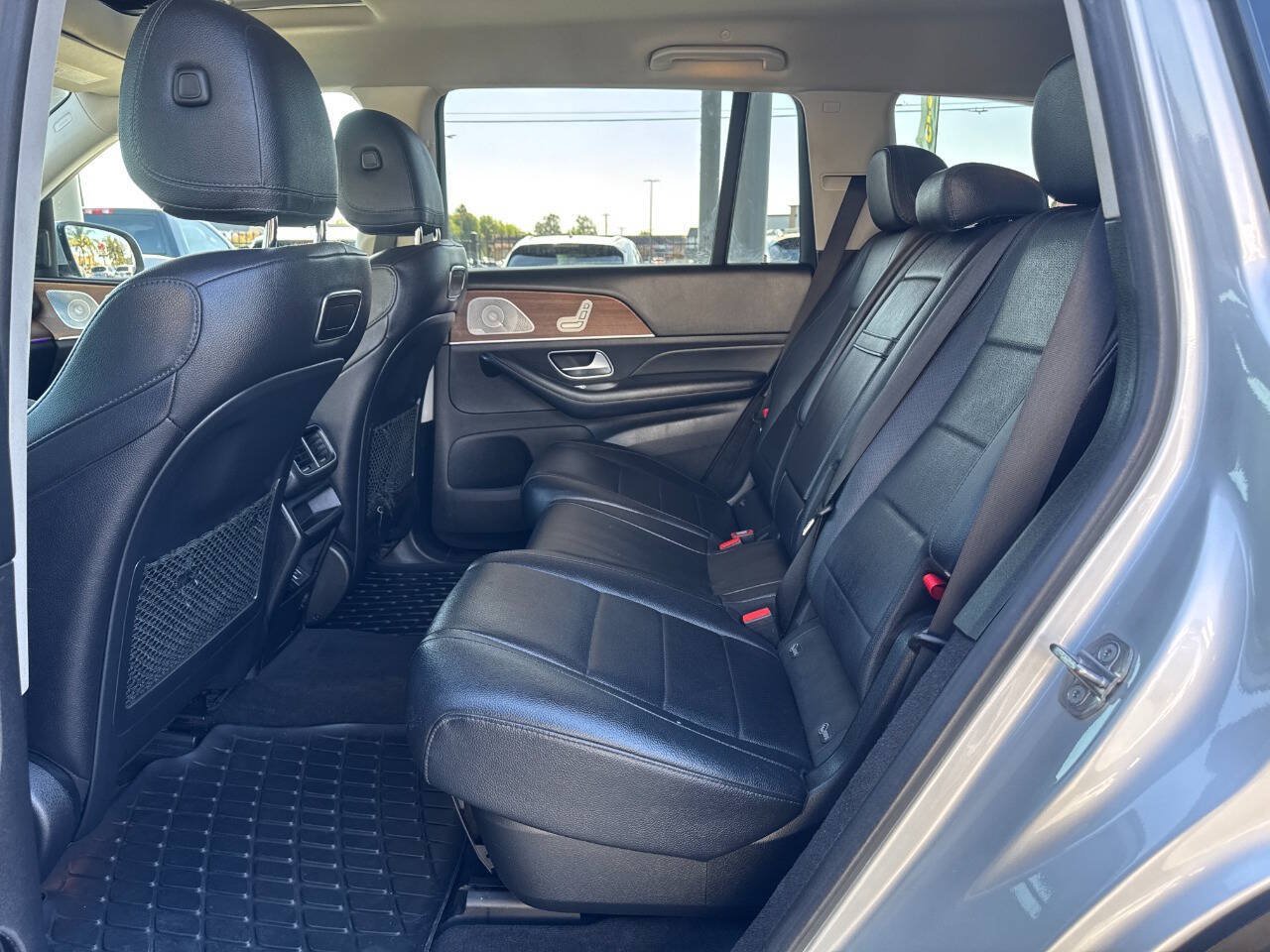 Used 2020 Mercedes-Benz GLS 450 4MATIC image 14