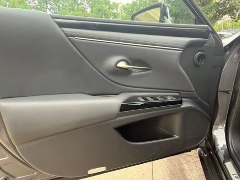 Used 2016 Lexus RX 450h AWD w/ Cold Weather Package image 28