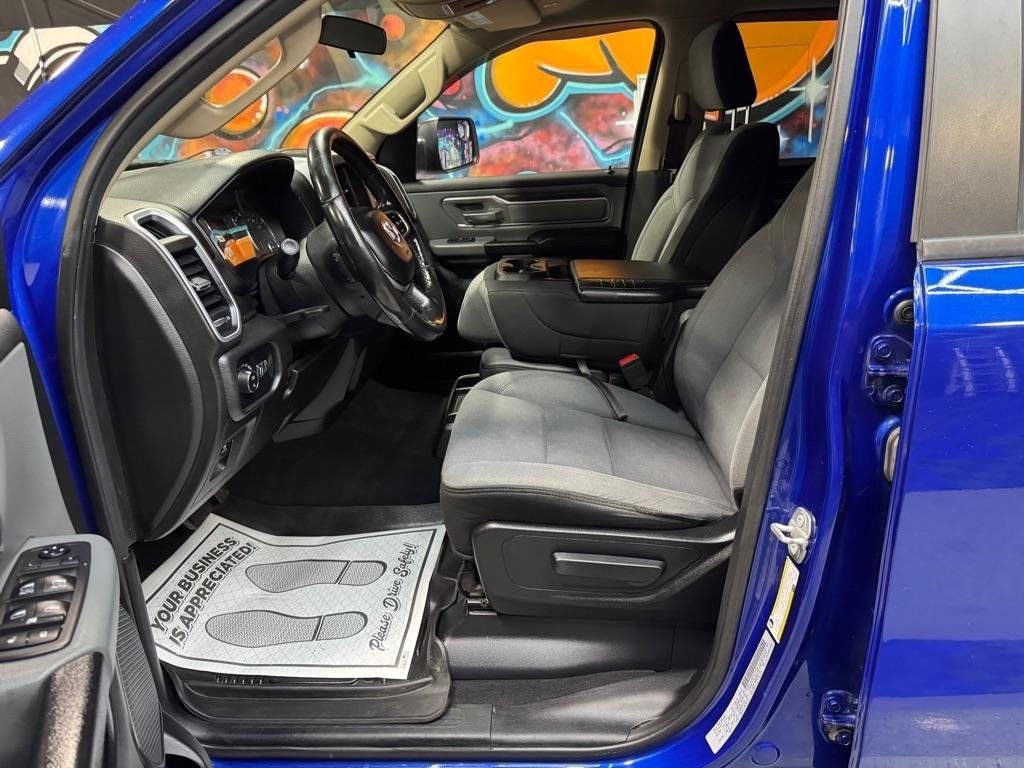 Used 2019 RAM 1500 Big Horn AWD/4WD image 11