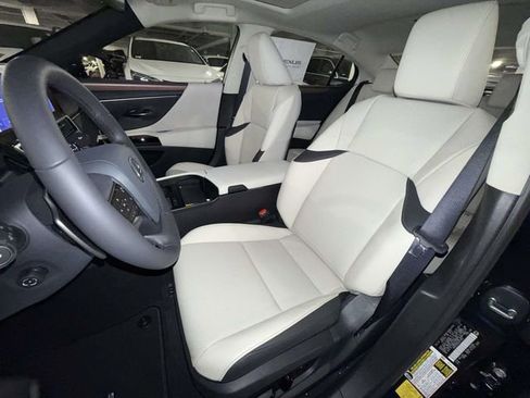 New 2025 Lexus ES 350 350 image 2