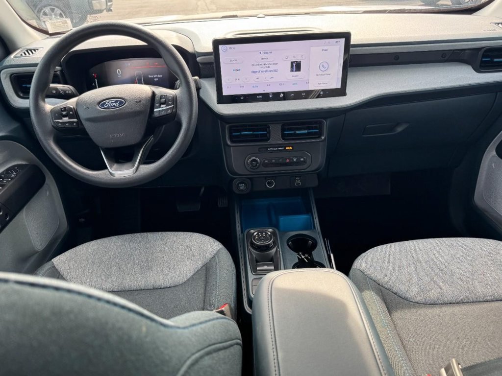 Used 2025 Ford Maverick XLT FWD image 11