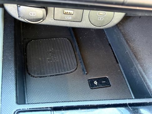 Certified 2025 Hyundai Elantra Limited image 15