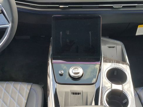 New 2025 Cadillac Escalade IQ Luxury 1 w/ LPO, Radiant Package image 27