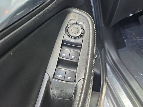 Certified 2021 Buick Encore GX Select w/ Sport Touring Package FWD image 16
