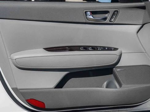 Used 2016 Kia Optima EX w/ Premium Package image 19