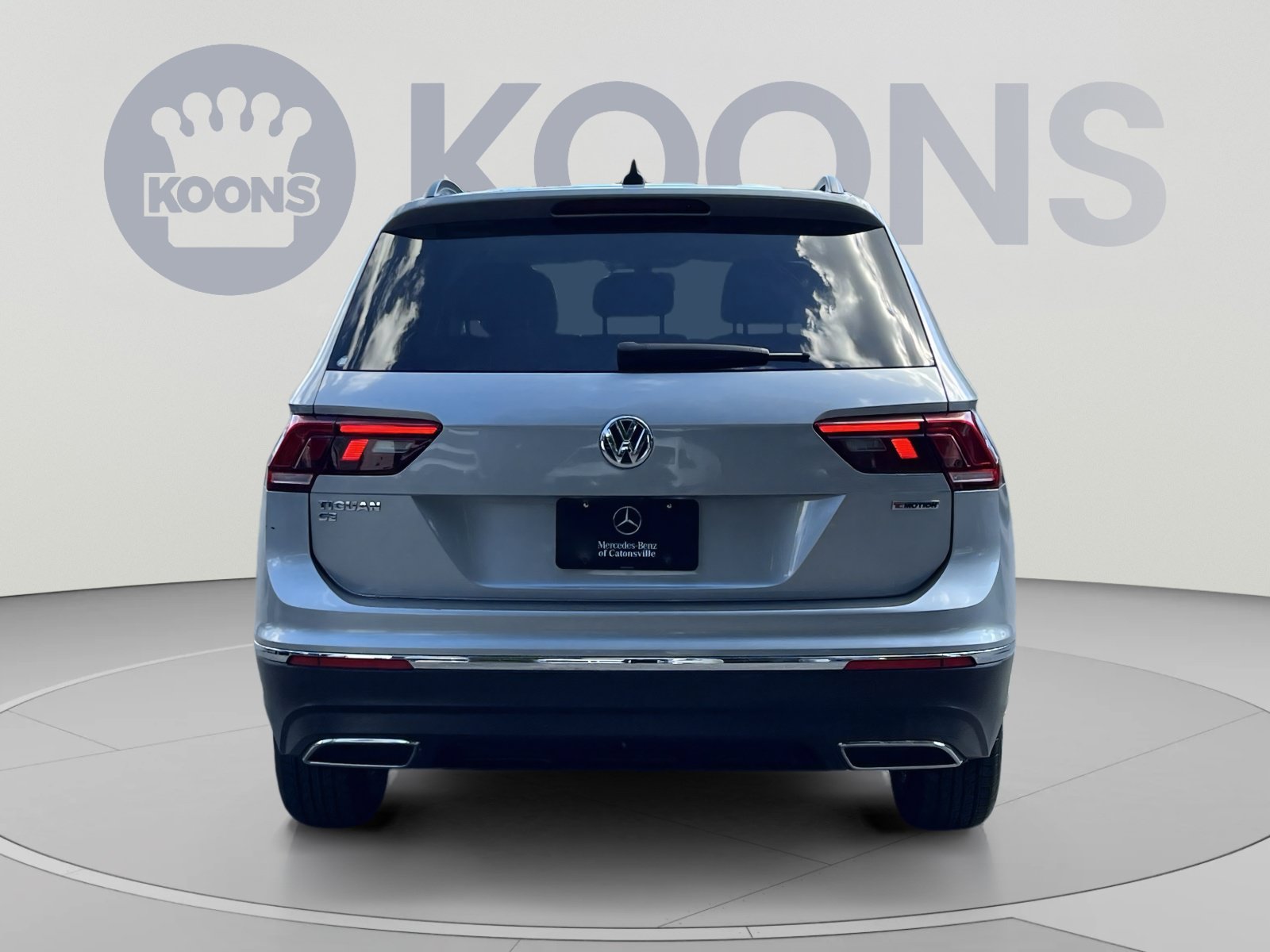 Used 2020 Volkswagen Tiguan SE w/ Panoramic Sunroof Package AWD/4WD image 10