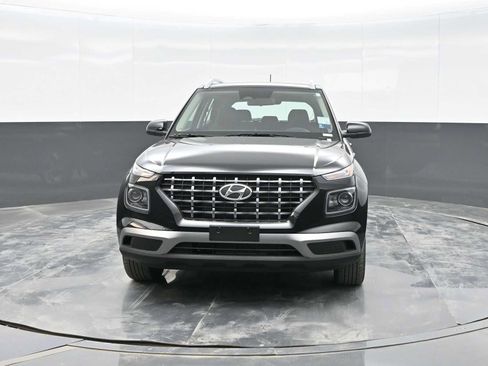New 2026 Hyundai Venue SEL image 3