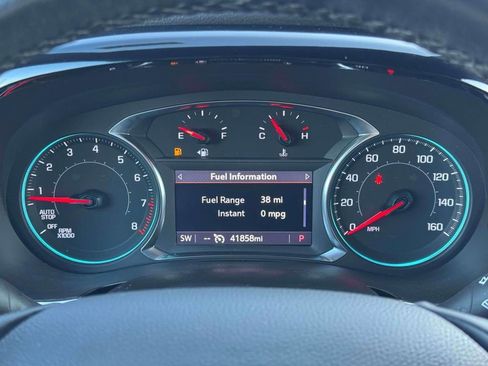 Used 2023 Chevrolet Traverse RS AWD/4WD image 27