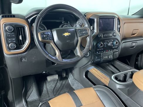 Used 2021 Chevrolet Silverado 3500 High Country w/ Z71 Off-Road Package AWD/4WD image 9