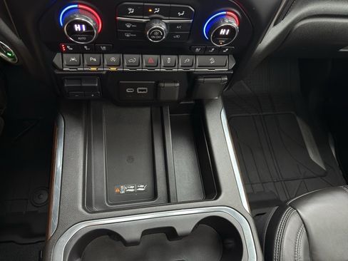 Used 2021 Chevrolet Silverado 1500 High Country w/ Technology Package image 25