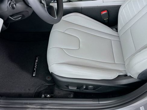 New 2025 Hyundai Elantra Limited image 20