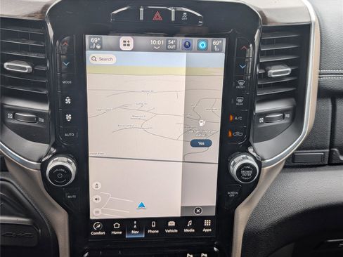 Used 2024 RAM 2500 Laramie AWD/4WD image 29