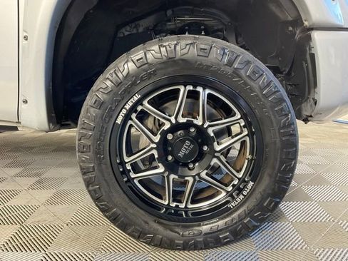 Used 2019 Toyota Tundra SR5 image 10