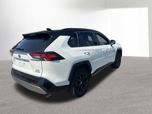 Used 2022 Toyota RAV4 XSE w/ XSE Grade Weather Package AWD/4WD image 15