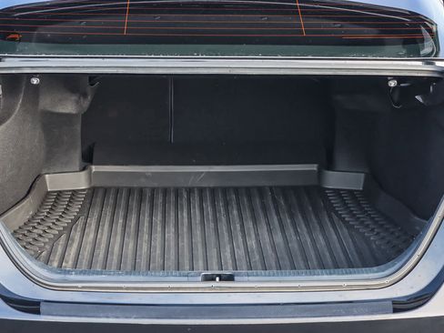 Used 2022 Toyota Camry SE image 25