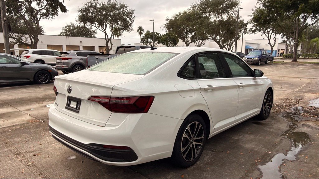 Used 2023 Volkswagen Jetta Sport FWD image 10