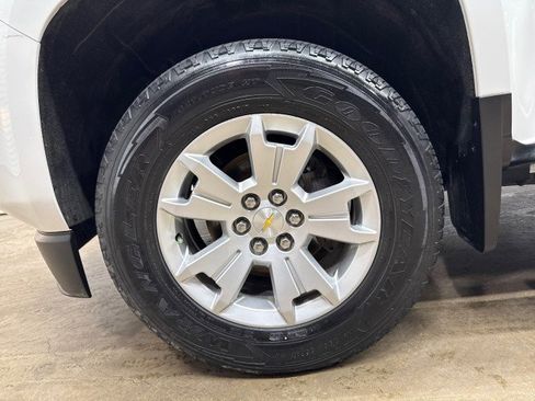 Used 2018 Chevrolet Colorado LT w/ LT Convenience Package RWD image 44