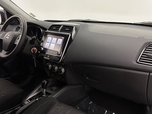 Used 2026 Mitsubishi Outlander Sport ES AWD/4WD image 31