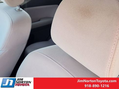 Used 2016 Subaru Forester 2.5i Premium w/ All-Weather Package image 16