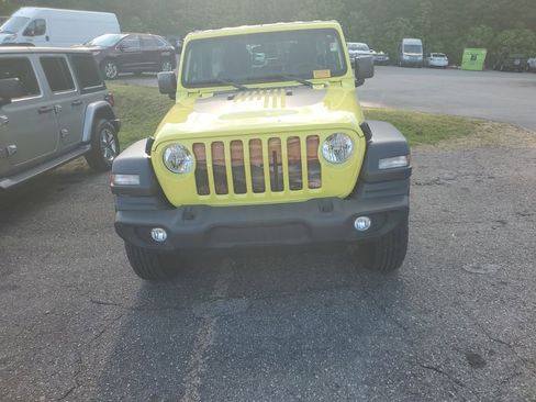 Used 2024 Jeep Wrangler Unlimited Sport AWD/4WD image 4