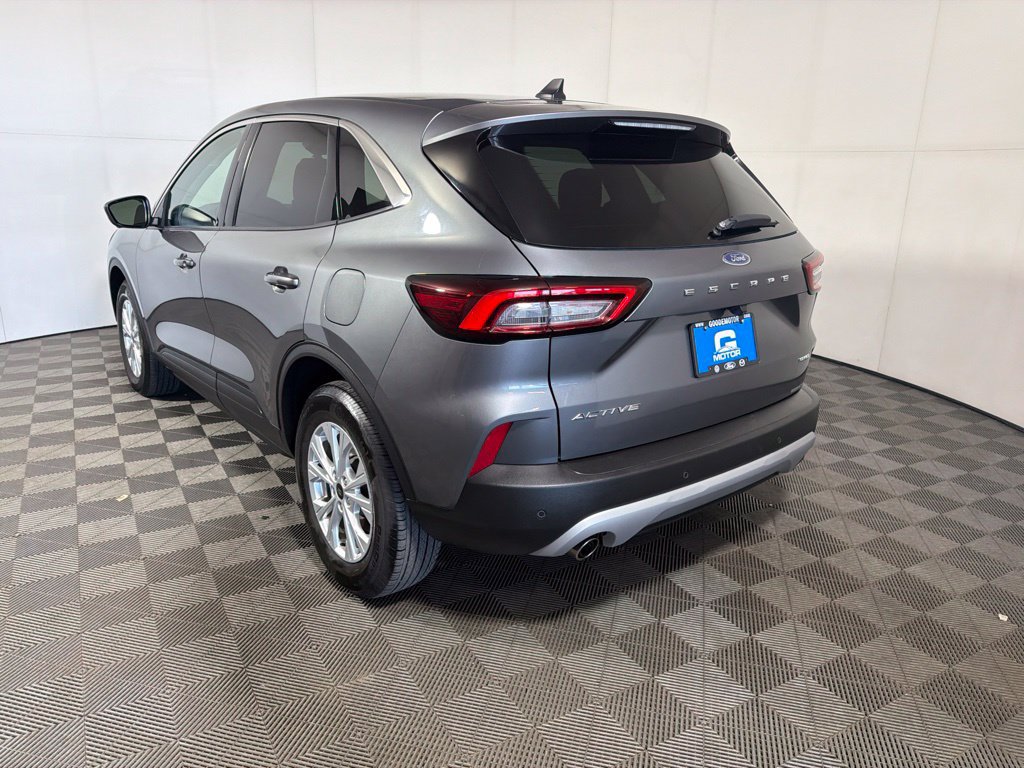 Used 2024 Ford Escape Active w/ Tech Pack #2 AWD/4WD image 5