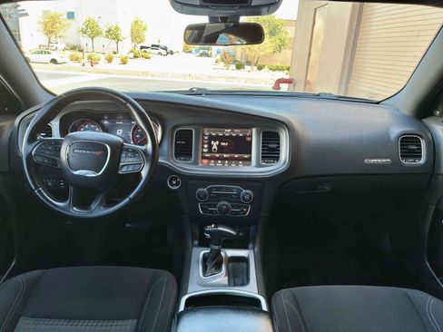 Used 2023 Dodge Charger SXT RWD image 15